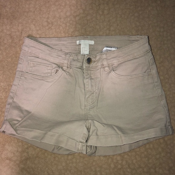 2 H&M shorts! - Picture 2 of 7